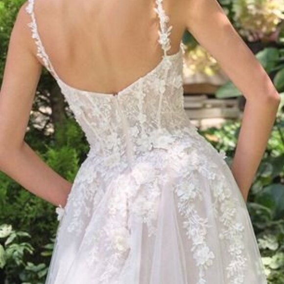 New long wedding dress.Off white/nude bridal gown - Picture 5 of 6